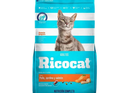 Ricocat Adultos Pollo, Sardina y Salmón 9 Kg